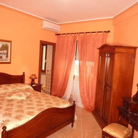 クレオパトラ ゲストハウス 3*