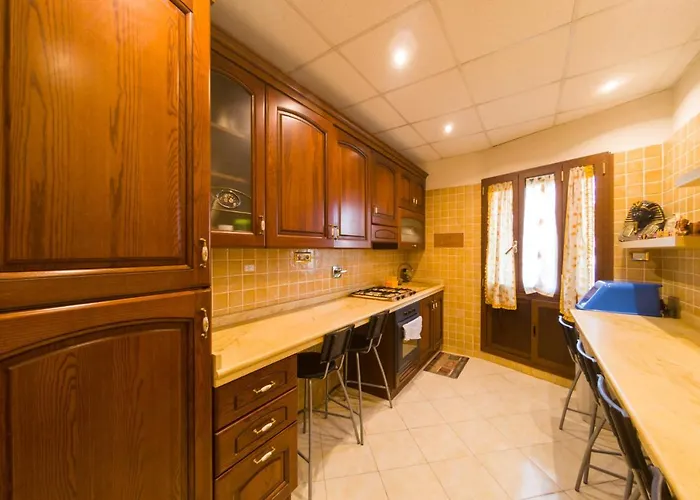 Cleopatra בית הארחה 3*