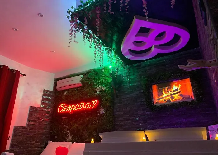 Cleopatra 3* רומא