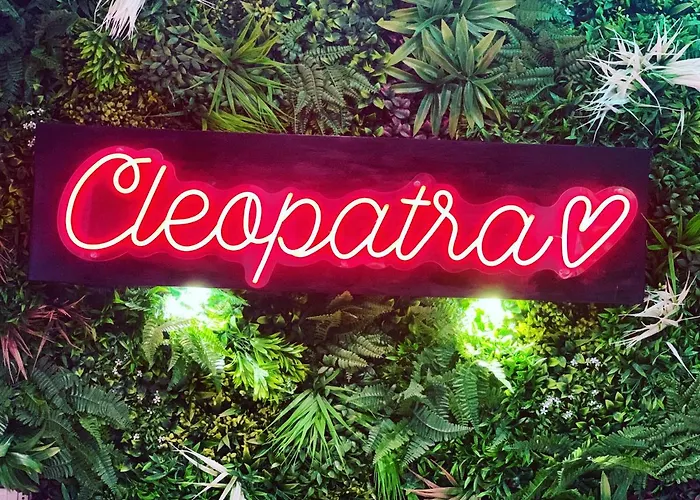 Cleopatra בית הארחה 3*