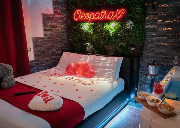 Cleopatra 3* רומא