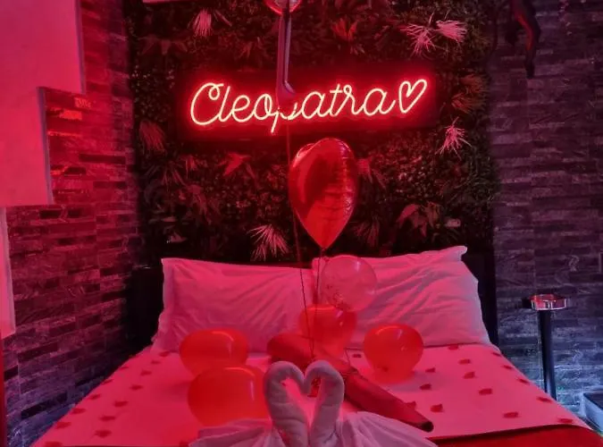 Cleopatra בית הארחה 3*